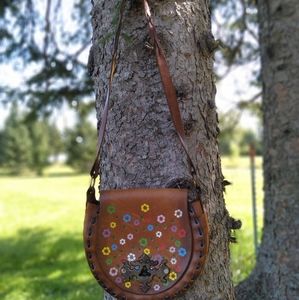 Handmade and Handpainted Ecuadorian Leather Purse